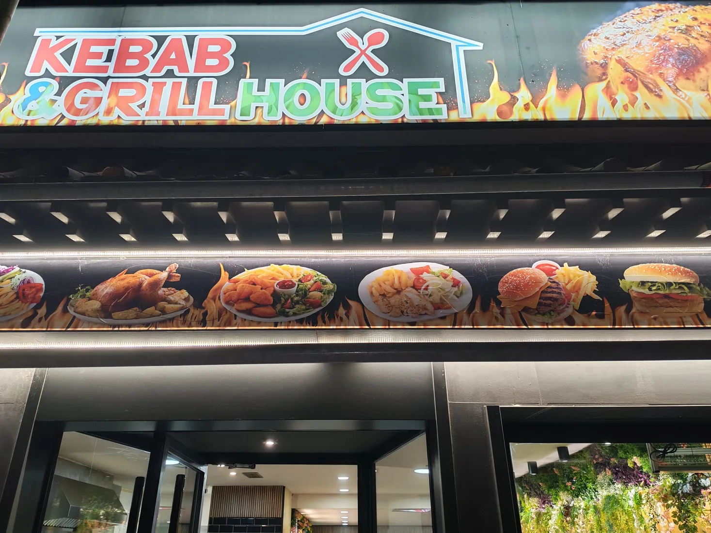 Fachada real de Kebab & Grill House